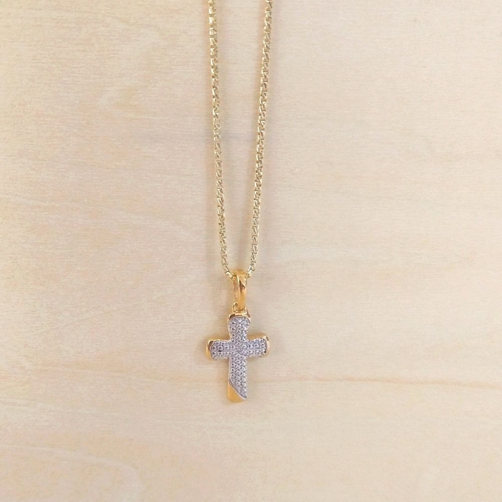Cross Pendant on 20" Chain - Picture 2 of 7